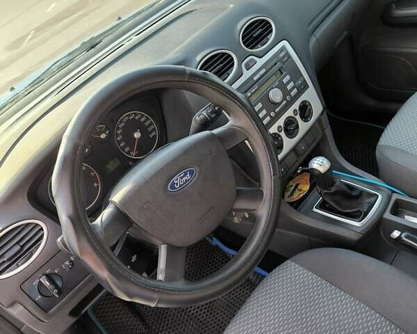 Синий Форд Фокус, объемом двигателя 1.6 л и пробегом 220 тыс. км за 6300 $, фото 19 на Automoto.ua