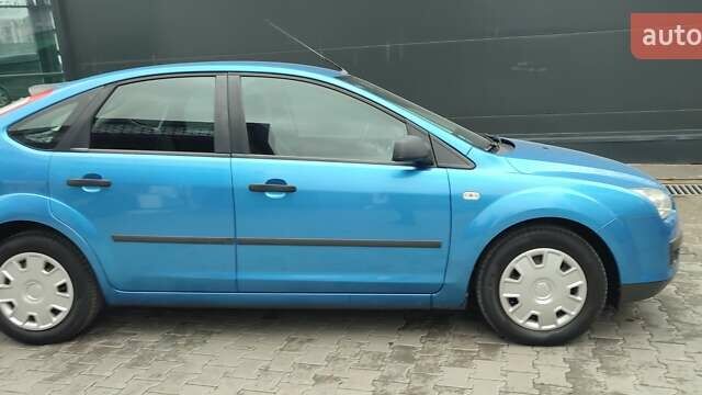 Синій Форд Фокус, об'ємом двигуна 1.6 л та пробігом 184 тис. км за 4700 $, фото 25 на Automoto.ua