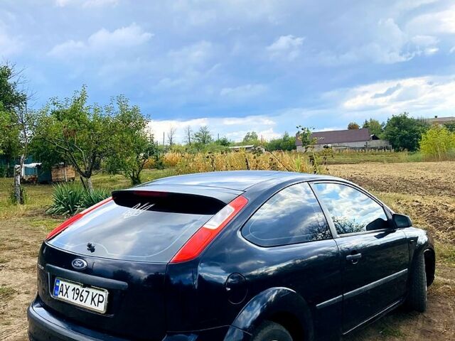 Синій Форд Фокус, об'ємом двигуна 1.4 л та пробігом 200 тис. км за 2400 $, фото 1 на Automoto.ua