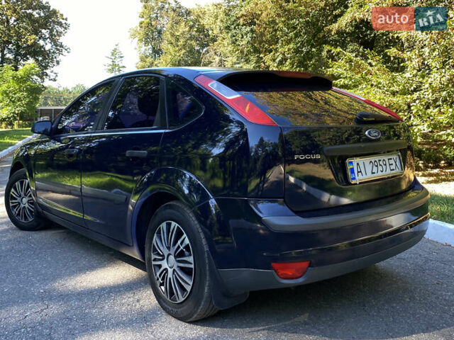 Синий Форд Фокус, объемом двигателя 1.39 л и пробегом 302 тыс. км за 3500 $, фото 8 на Automoto.ua