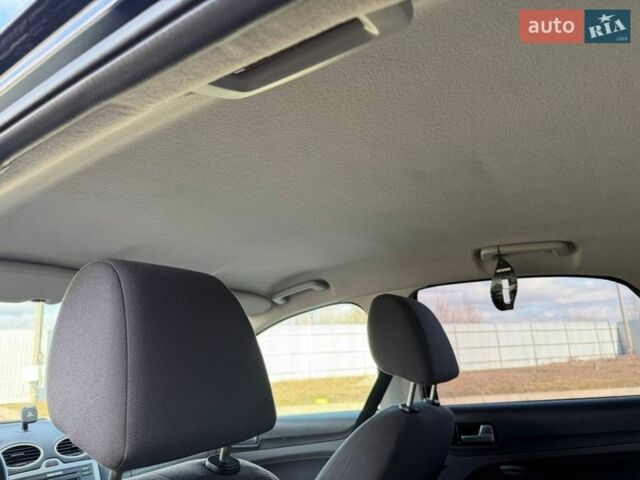 Синий Форд Фокус, объемом двигателя 1.39 л и пробегом 199 тыс. км за 3450 $, фото 16 на Automoto.ua