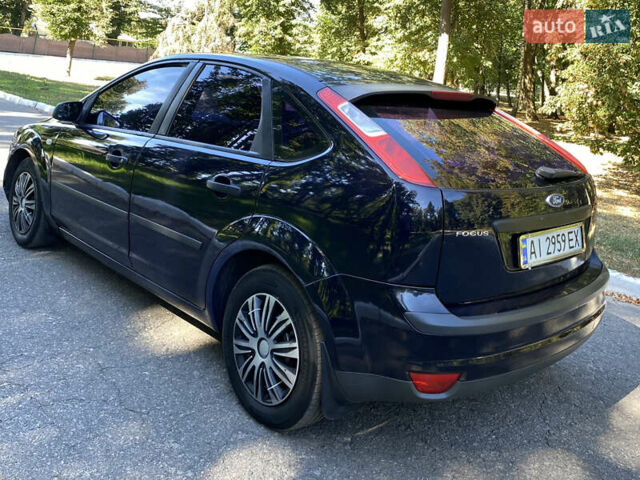 Синий Форд Фокус, объемом двигателя 1.39 л и пробегом 302 тыс. км за 3500 $, фото 10 на Automoto.ua