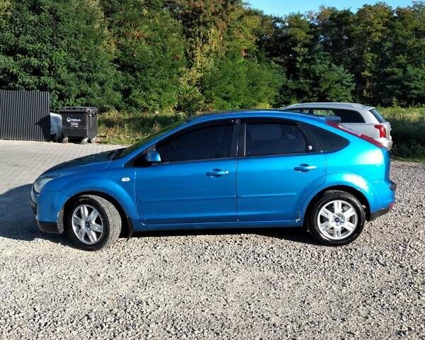 Синій Форд Фокус, об'ємом двигуна 1.6 л та пробігом 195 тис. км за 5200 $, фото 19 на Automoto.ua