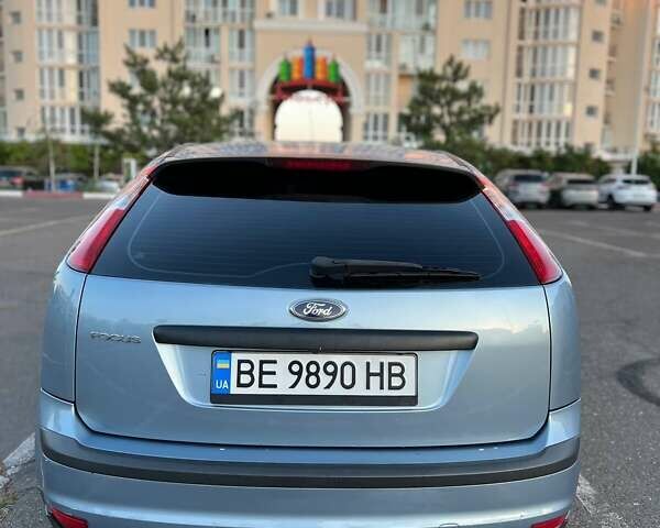 Синий Форд Фокус, объемом двигателя 1.6 л и пробегом 192 тыс. км за 4200 $, фото 5 на Automoto.ua
