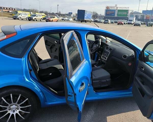Синий Форд Фокус, объемом двигателя 1.6 л и пробегом 220 тыс. км за 6300 $, фото 24 на Automoto.ua