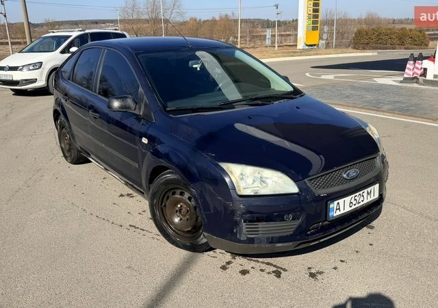 Синій Форд Фокус, об'ємом двигуна 1.6 л та пробігом 350 тис. км за 4100 $, фото 1 на Automoto.ua