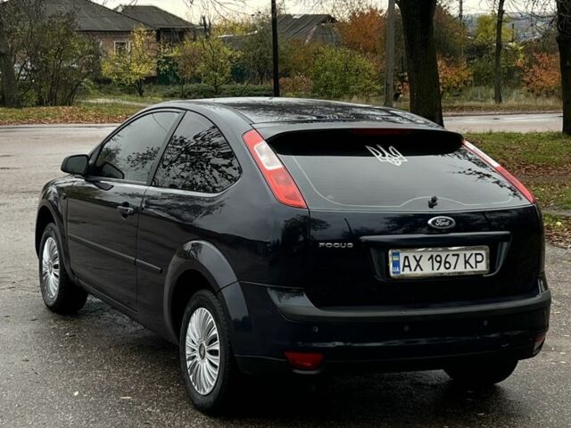 Синий Форд Фокус, объемом двигателя 1.4 л и пробегом 260 тыс. км за 2600 $, фото 3 на Automoto.ua