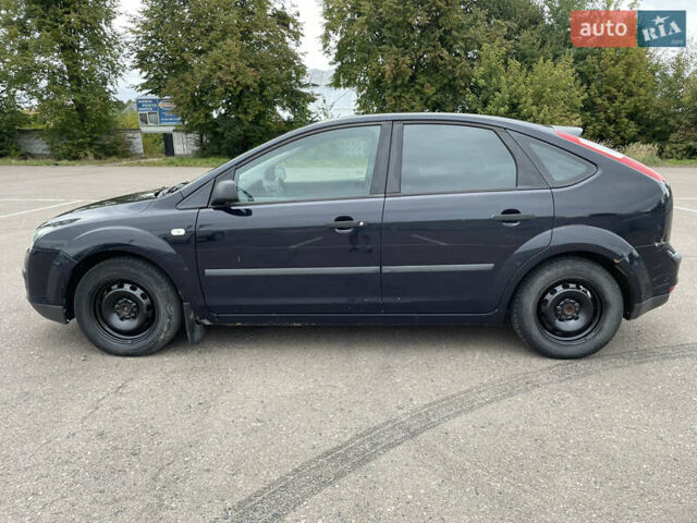 Синій Форд Фокус, об'ємом двигуна 1.39 л та пробігом 224 тис. км за 3099 $, фото 9 на Automoto.ua