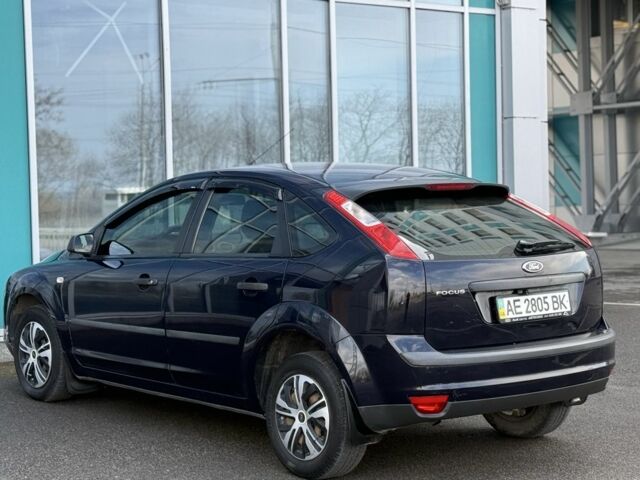Синий Форд Фокус, объемом двигателя 1.4 л и пробегом 290 тыс. км за 3800 $, фото 8 на Automoto.ua