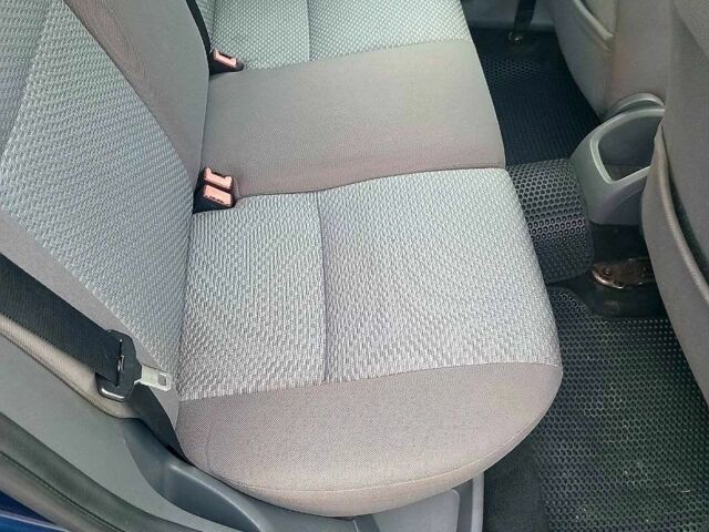 Синій Форд Фокус, об'ємом двигуна 1.6 л та пробігом 280 тис. км за 4350 $, фото 10 на Automoto.ua