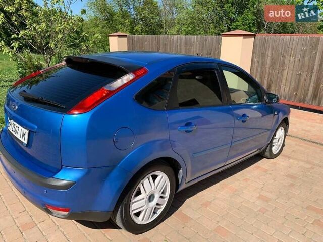 Синий Форд Фокус, объемом двигателя 2 л и пробегом 257 тыс. км за 5500 $, фото 1 на Automoto.ua