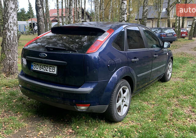 Синий Форд Фокус, объемом двигателя 1.6 л и пробегом 182 тыс. км за 5100 $, фото 4 на Automoto.ua