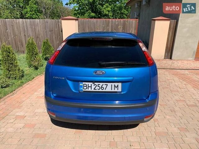 Синий Форд Фокус, объемом двигателя 2 л и пробегом 257 тыс. км за 5500 $, фото 3 на Automoto.ua