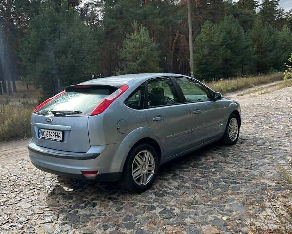 Синій Форд Фокус, об'ємом двигуна 1.6 л та пробігом 159 тис. км за 4300 $, фото 4 на Automoto.ua
