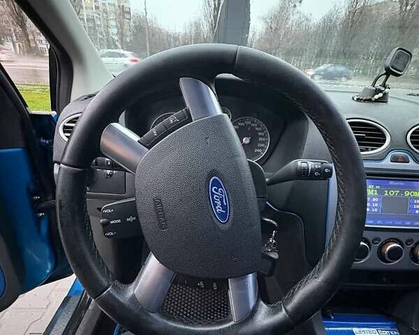 Синий Форд Фокус, объемом двигателя 1.6 л и пробегом 245 тыс. км за 4500 $, фото 19 на Automoto.ua