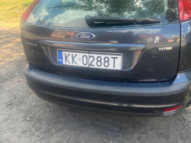 Синій Форд Фокус, об'ємом двигуна 1.6 л та пробігом 388 тис. км за 3500 $, фото 7 на Automoto.ua