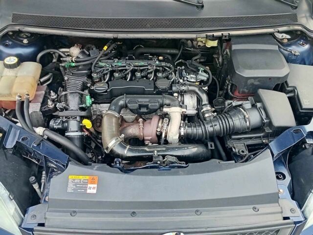 Синій Форд Фокус, об'ємом двигуна 1.6 л та пробігом 280 тис. км за 4350 $, фото 13 на Automoto.ua