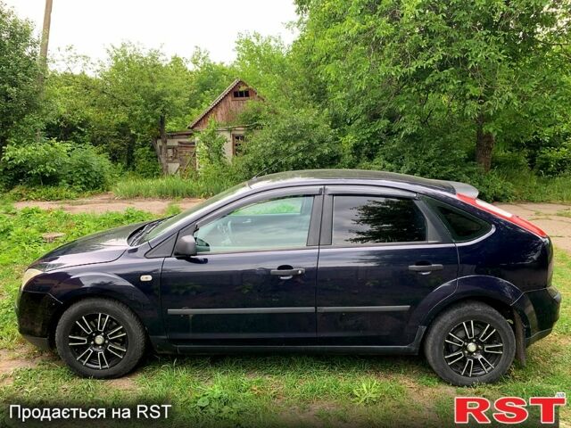 Синий Форд Фокус, объемом двигателя 1.4 л и пробегом 160 тыс. км за 3800 $, фото 4 на Automoto.ua