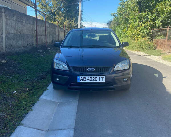 Синій Форд Фокус, об'ємом двигуна 1.6 л та пробігом 290 тис. км за 3950 $, фото 2 на Automoto.ua