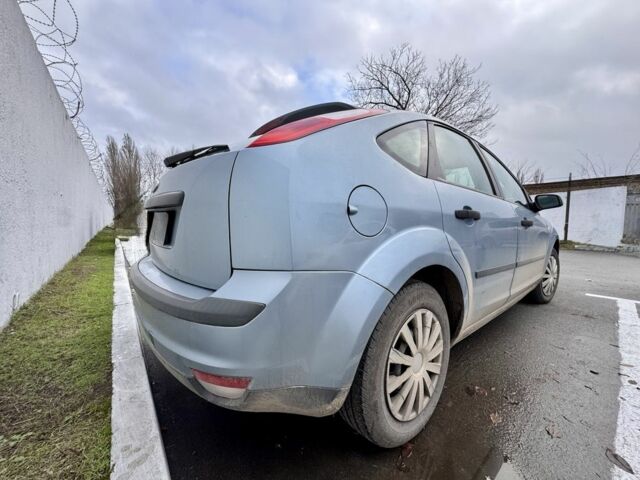 Синий Форд Фокус, объемом двигателя 1.6 л и пробегом 364 тыс. км за 1700 $, фото 4 на Automoto.ua