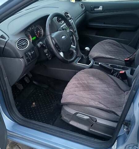 Синій Форд Фокус, об'ємом двигуна 1.6 л та пробігом 372 тис. км за 4000 $, фото 11 на Automoto.ua