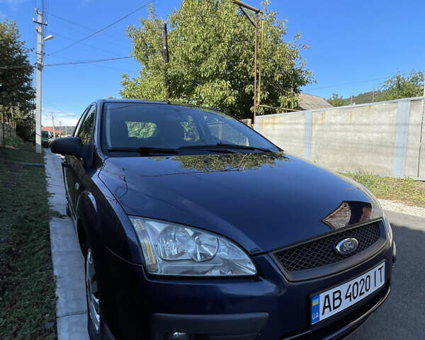 Синій Форд Фокус, об'ємом двигуна 1.6 л та пробігом 298 тис. км за 4300 $, фото 5 на Automoto.ua