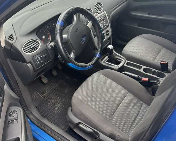 Синій Форд Фокус, об'ємом двигуна 1.56 л та пробігом 300 тис. км за 1450 $, фото 5 на Automoto.ua