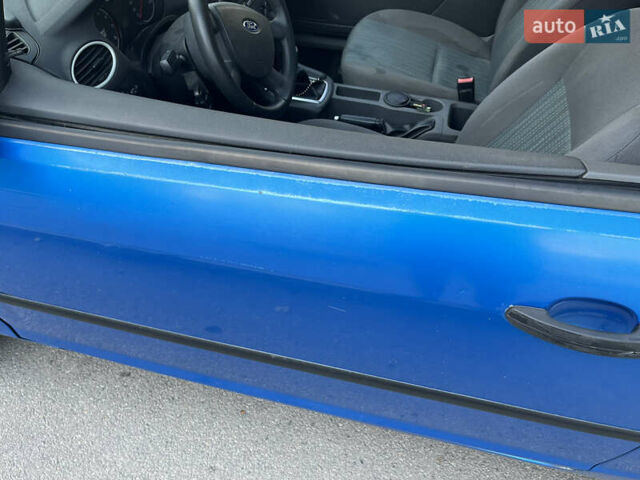 Синій Форд Фокус, об'ємом двигуна 1.4 л та пробігом 187 тис. км за 4200 $, фото 4 на Automoto.ua