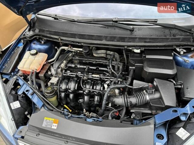 Синий Форд Фокус, объемом двигателя 1.6 л и пробегом 162 тыс. км за 5100 $, фото 22 на Automoto.ua