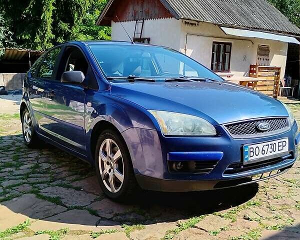 Синий Форд Фокус, объемом двигателя 1.8 л и пробегом 300 тыс. км за 4000 $, фото 7 на Automoto.ua
