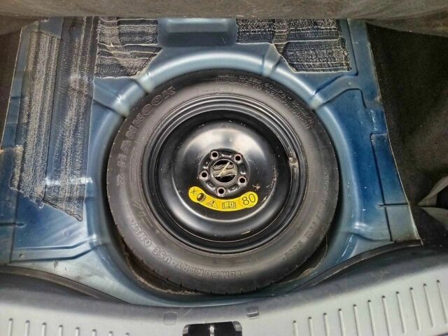 Синій Форд Фокус, об'ємом двигуна 1.6 л та пробігом 280 тис. км за 4350 $, фото 12 на Automoto.ua