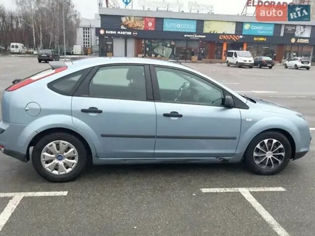 Синій Форд Фокус, об'ємом двигуна 1.6 л та пробігом 180 тис. км за 4350 $, фото 1 на Automoto.ua