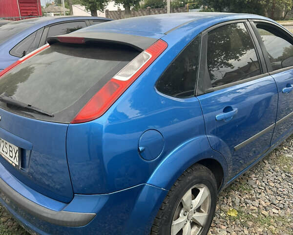 Синій Форд Фокус, об'ємом двигуна 1.56 л та пробігом 300 тис. км за 1450 $, фото 3 на Automoto.ua