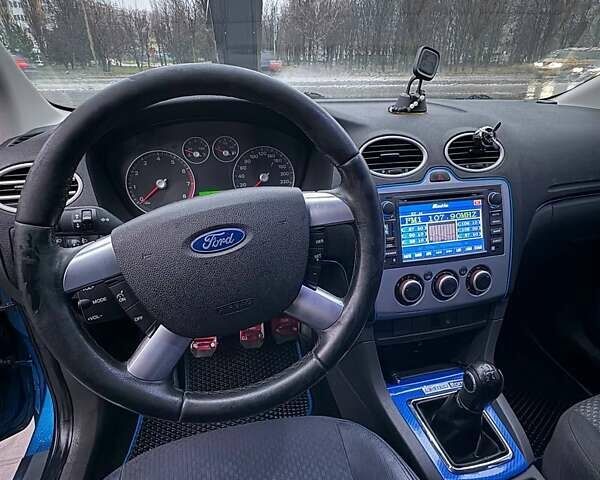 Синий Форд Фокус, объемом двигателя 1.6 л и пробегом 245 тыс. км за 4500 $, фото 14 на Automoto.ua