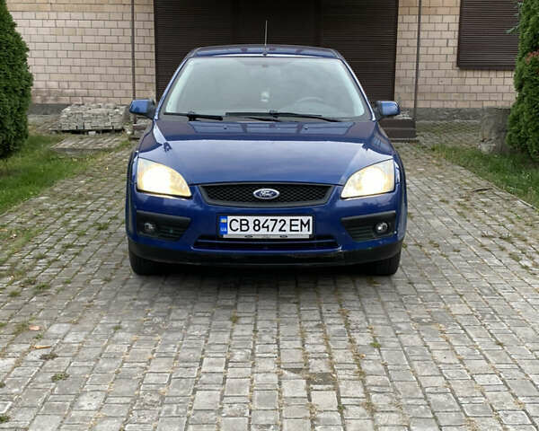 Синій Форд Фокус, об'ємом двигуна 1.39 л та пробігом 300 тис. км за 3200 $, фото 3 на Automoto.ua