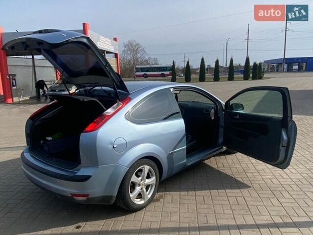 Синій Форд Фокус, об'ємом двигуна 1.56 л та пробігом 155 тис. км за 3700 $, фото 4 на Automoto.ua