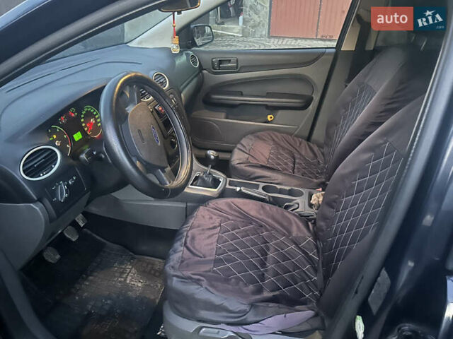 Синій Форд Фокус, об'ємом двигуна 1.56 л та пробігом 250 тис. км за 3750 $, фото 18 на Automoto.ua