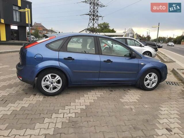 Синий Форд Фокус, объемом двигателя 1.6 л и пробегом 265 тыс. км за 4400 $, фото 22 на Automoto.ua