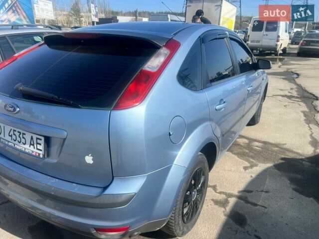 Синий Форд Фокус, объемом двигателя 1.6 л и пробегом 260 тыс. км за 5400 $, фото 4 на Automoto.ua