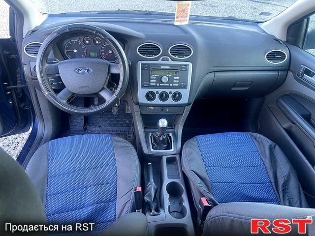 Синій Форд Фокус, об'ємом двигуна 1.6 л та пробігом 247 тис. км за 5000 $, фото 7 на Automoto.ua