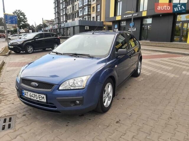 Синий Форд Фокус, объемом двигателя 1.6 л и пробегом 265 тыс. км за 4400 $, фото 5 на Automoto.ua