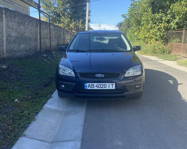 Синій Форд Фокус, об'ємом двигуна 1.6 л та пробігом 298 тис. км за 4300 $, фото 2 на Automoto.ua
