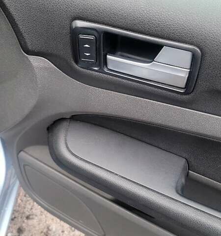 Синий Форд Фокус, объемом двигателя 1.6 л и пробегом 371 тыс. км за 4000 $, фото 5 на Automoto.ua