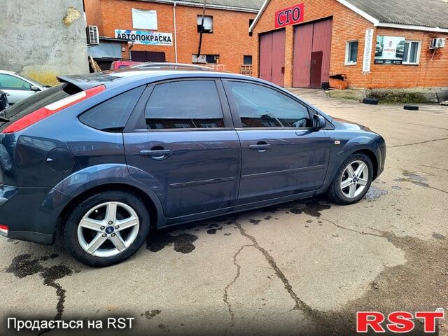 Синий Форд Фокус, объемом двигателя 1.6 л и пробегом 340 тыс. км за 4300 $, фото 4 на Automoto.ua