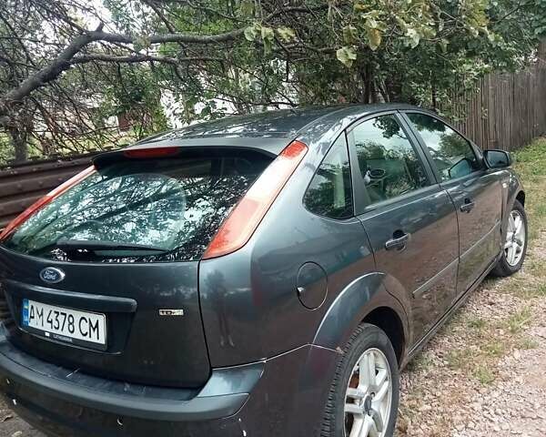 Синій Форд Фокус, об'ємом двигуна 1.75 л та пробігом 420 тис. км за 3600 $, фото 4 на Automoto.ua