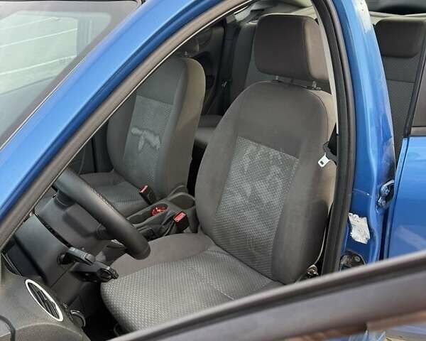 Синий Форд Фокус, объемом двигателя 1.6 л и пробегом 244 тыс. км за 4000 $, фото 13 на Automoto.ua