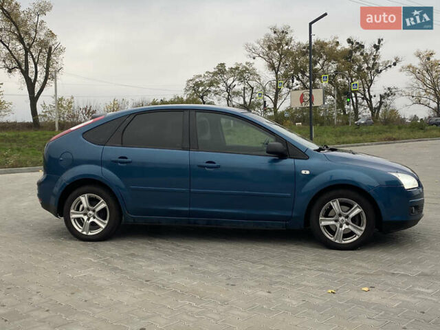 Форд Фокус 2007 у Києві на Automoto.ua Синій Форд Фокус, об'ємом двигуна 1.6 л та пробігом 285 тис. км за 3600 $, фото 4 на Automoto.ua