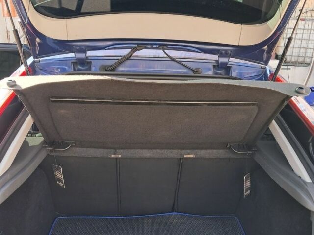 Синий Форд Фокус, объемом двигателя 1.8 л и пробегом 235 тыс. км за 3650 $, фото 5 на Automoto.ua