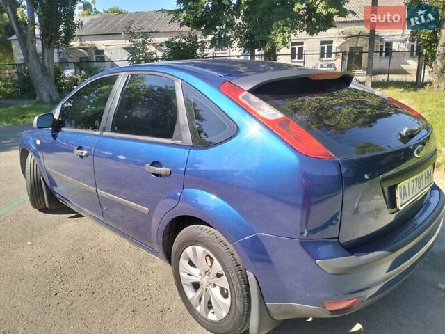 Синий Форд Фокус, объемом двигателя 1.6 л и пробегом 202 тыс. км за 4750 $, фото 7 на Automoto.ua