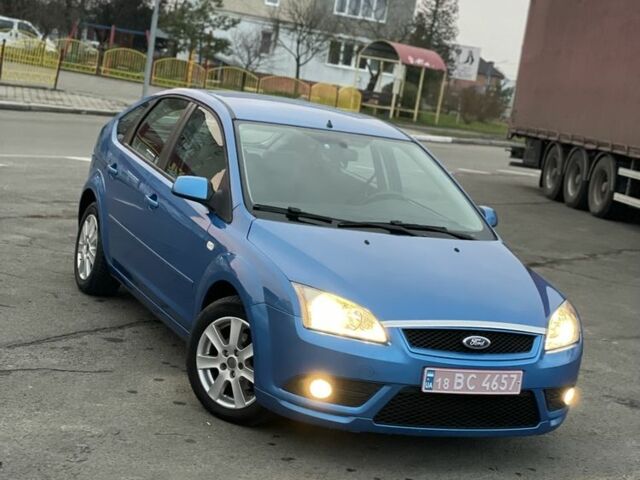 Синій Форд Фокус, об'ємом двигуна 1.6 л та пробігом 237 тис. км за 5300 $, фото 2 на Automoto.ua